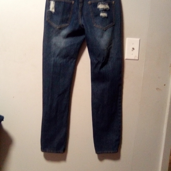 PROJECT eighteen ripped blue jeans. Size 9. (32X29.5) - Picture 1 of 14